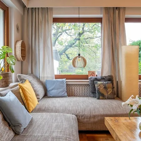 Heimathafen Hannover- Big House With Swimmingpool, Sauna And Garden Apartment *