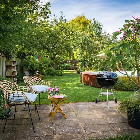 Heimathafen Hannover- Big House With Swimmingpool, Sauna&garden * Hannover