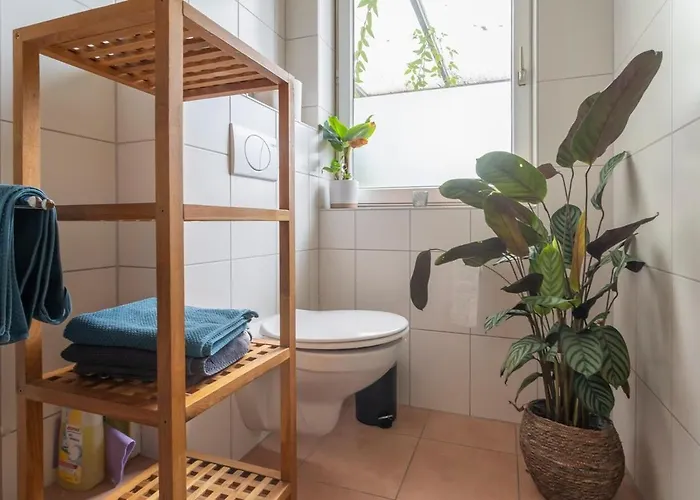Heimathafen Hannover- Big House With Swimmingpool, Sauna And Garden * ハノーファー